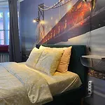 Apartment For Big Group - 6 Bedrooms & 2 Same House