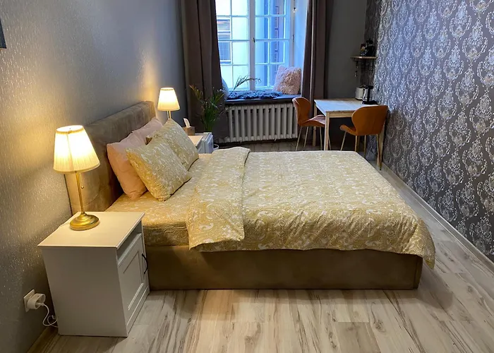 Apartment For Big Group - 6 Bedrooms & 2 Same House Reval