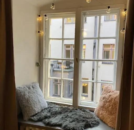 Korter For Big Group - 6 Bedrooms & 2 Same House *