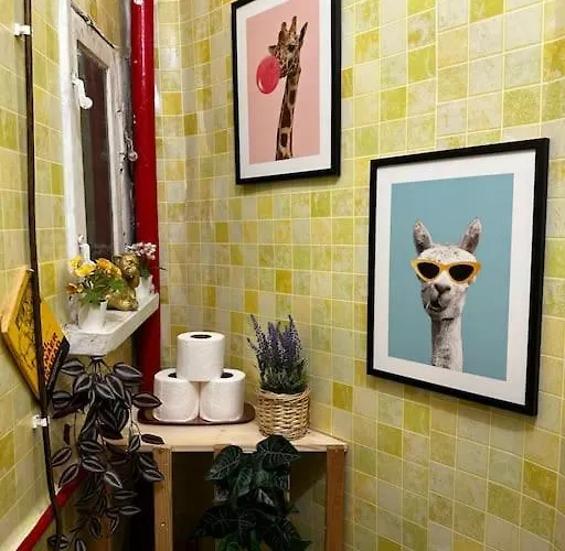 Daire For Big Group - 6 Bedrooms & 2 Same House Tallinn