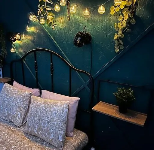 Daire For Big Group - 6 Bedrooms & 2 Same House *