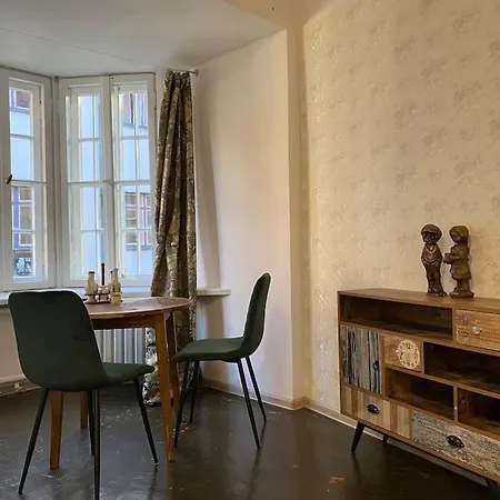 For Big Group - 6 Bedrooms & 2 Same House Reval