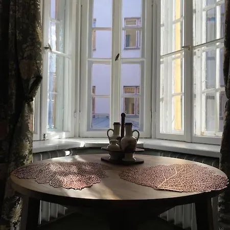 Apartment For Big Group - 6 Bedrooms & 2 Same House