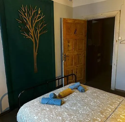 For Big Group - 6 Bedrooms & 2 Same House 塔林